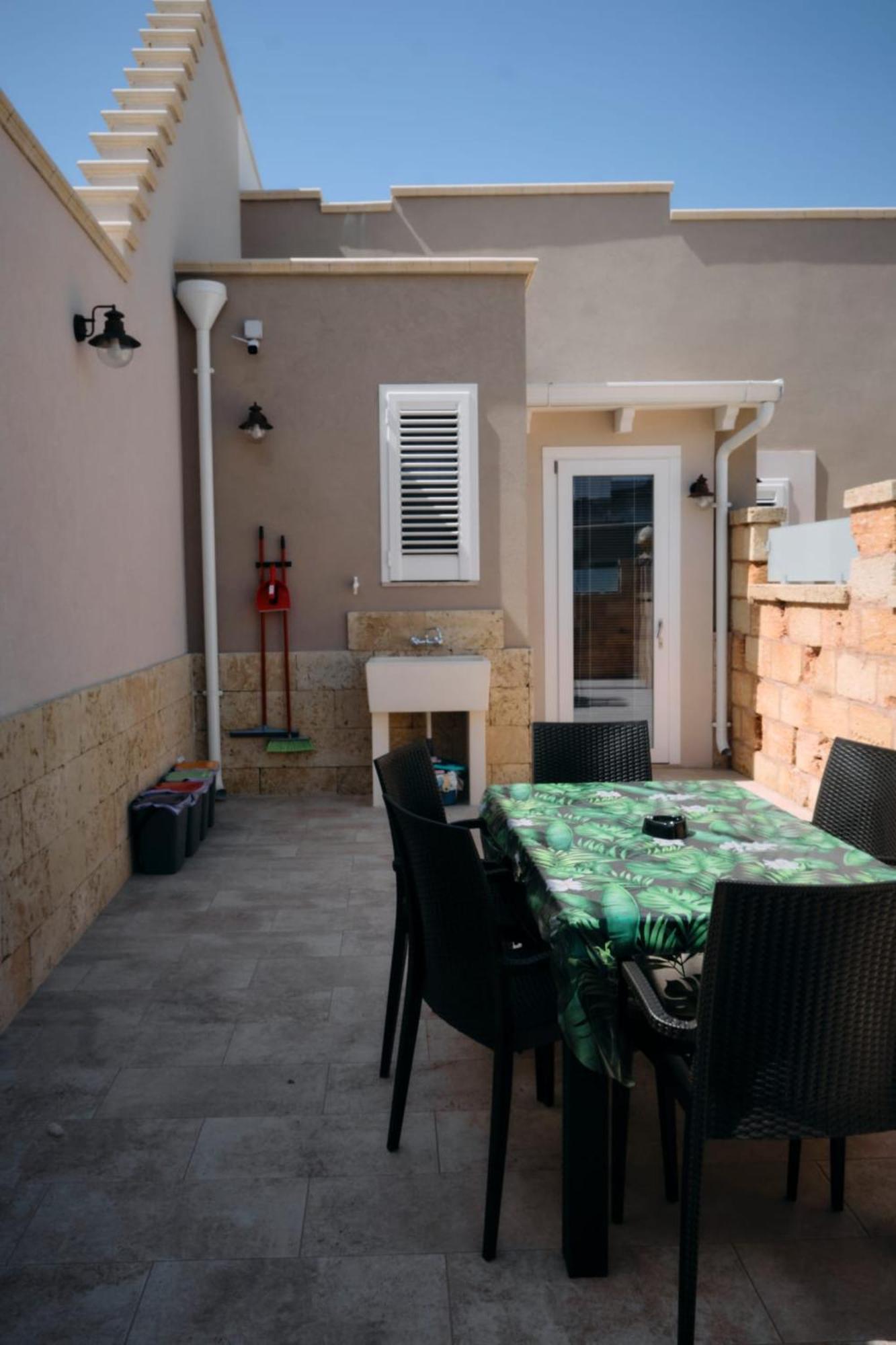 Torchiarolo Case Vacanze Da Pino A E B מראה חיצוני תמונה